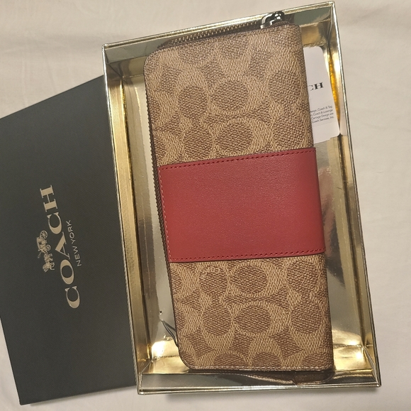 Coach wallet - Picture 2 of 3